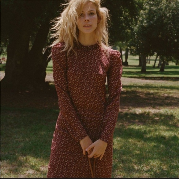 Doen Red Floral Maxi Dress - Picture 4 of 13